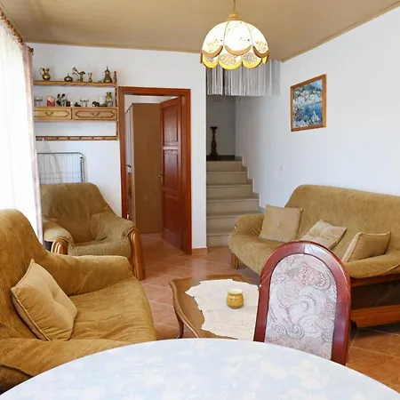 4442a Apartment Lumbarda